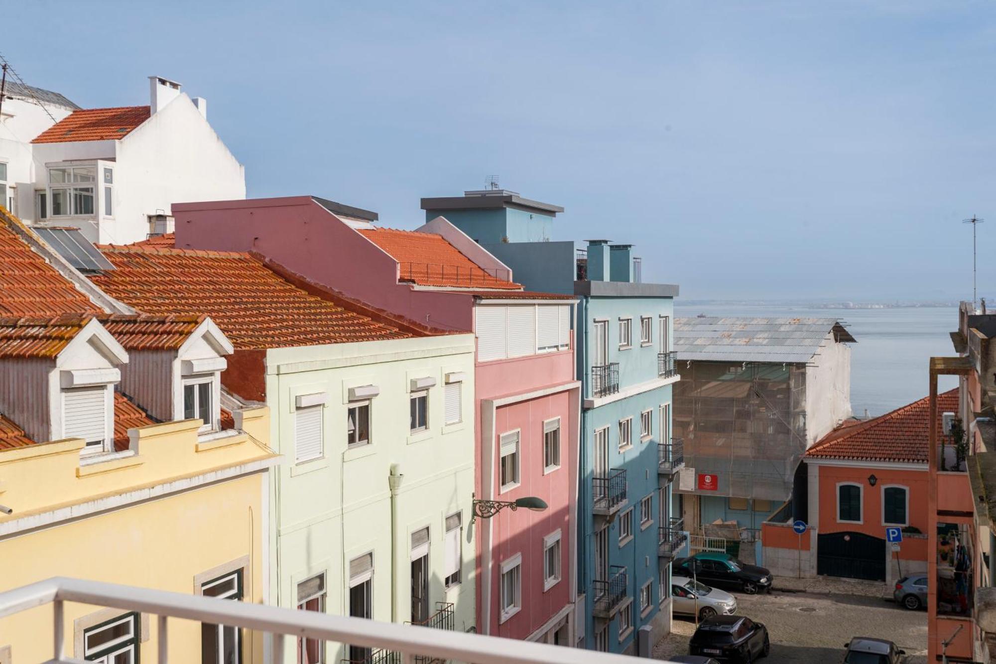 Cortes Apartment In Lisbon Historic Neighborhood エクステリア 写真